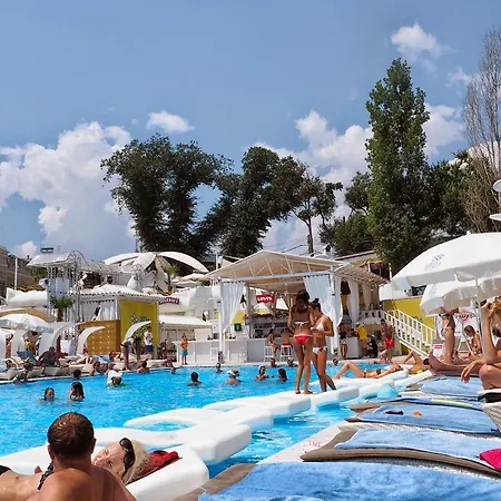 Апартаменты Arcadia Beach *
